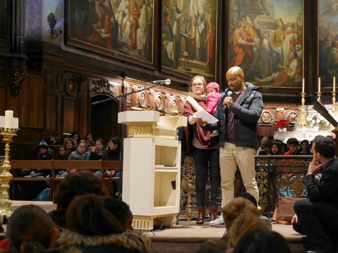 Joseph a témoigné de la grâce qu'il a reçu et de l'ex-voto (…). © Yannick Boschat / Diocèse de Paris.