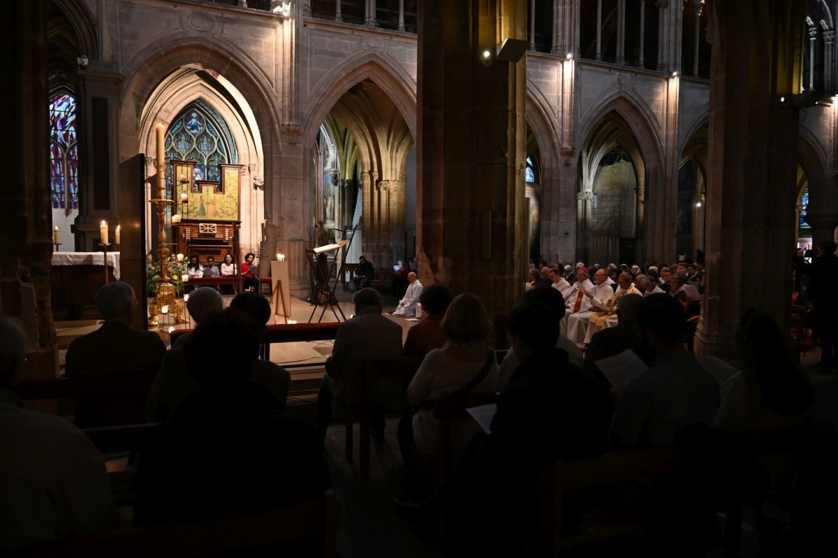 Catéchèse sur le sacrement de confirmation. Lundi 12 mai 2025. © Marie-Christine Bertin / Diocèse de Paris.