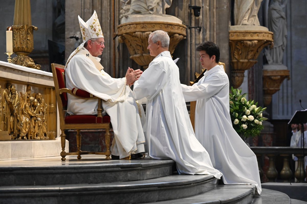 Ordinations des diacres permanents 2023. © Marie-Christine Bertin / Diocèse de Paris.