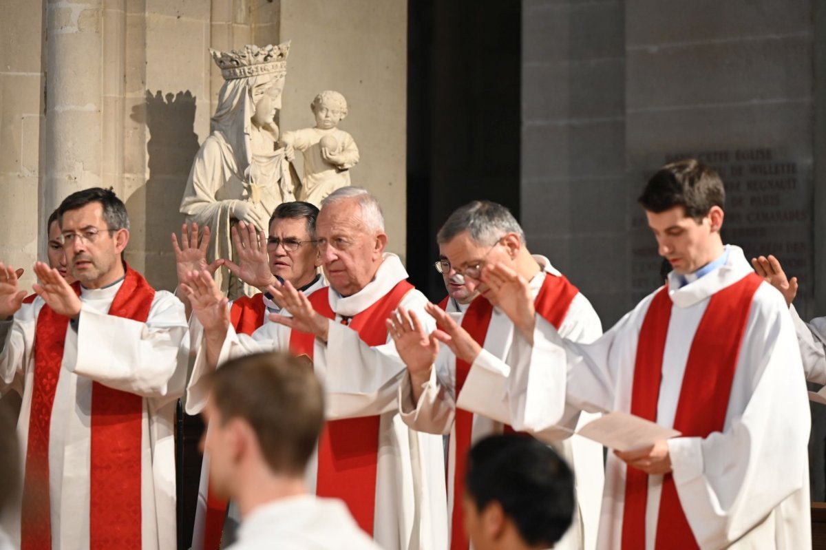 Messe d'action de grâce pour le ministère de Mgr Olivier de Cagny à Paris. © Marie-Christine Bertin / Diocèse de Paris.