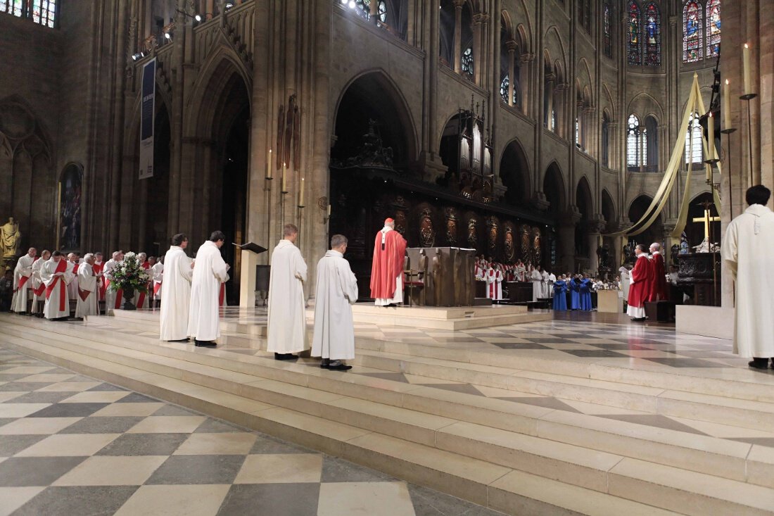 Invocation de l'Esprit-Saint. © Yannick Boschat / Diocèse de Paris.