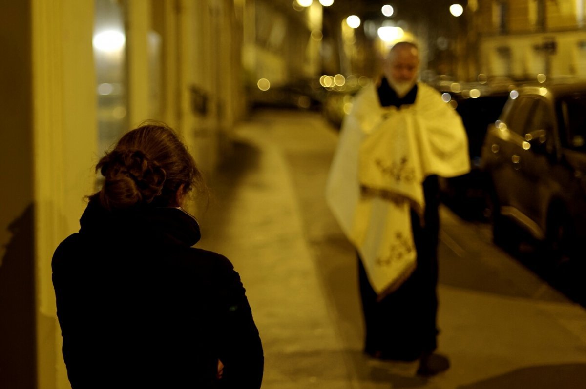 Bénédiction du quartier de Notre-Dame de la Salette. © Trung Hieu Do / Diocèse de Paris.