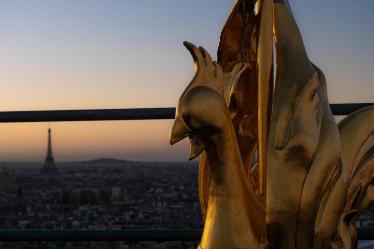 Bénédiction du coq de la flèche de Notre-Dame de Paris. © Étienne Castelein / Diocèse de Paris.