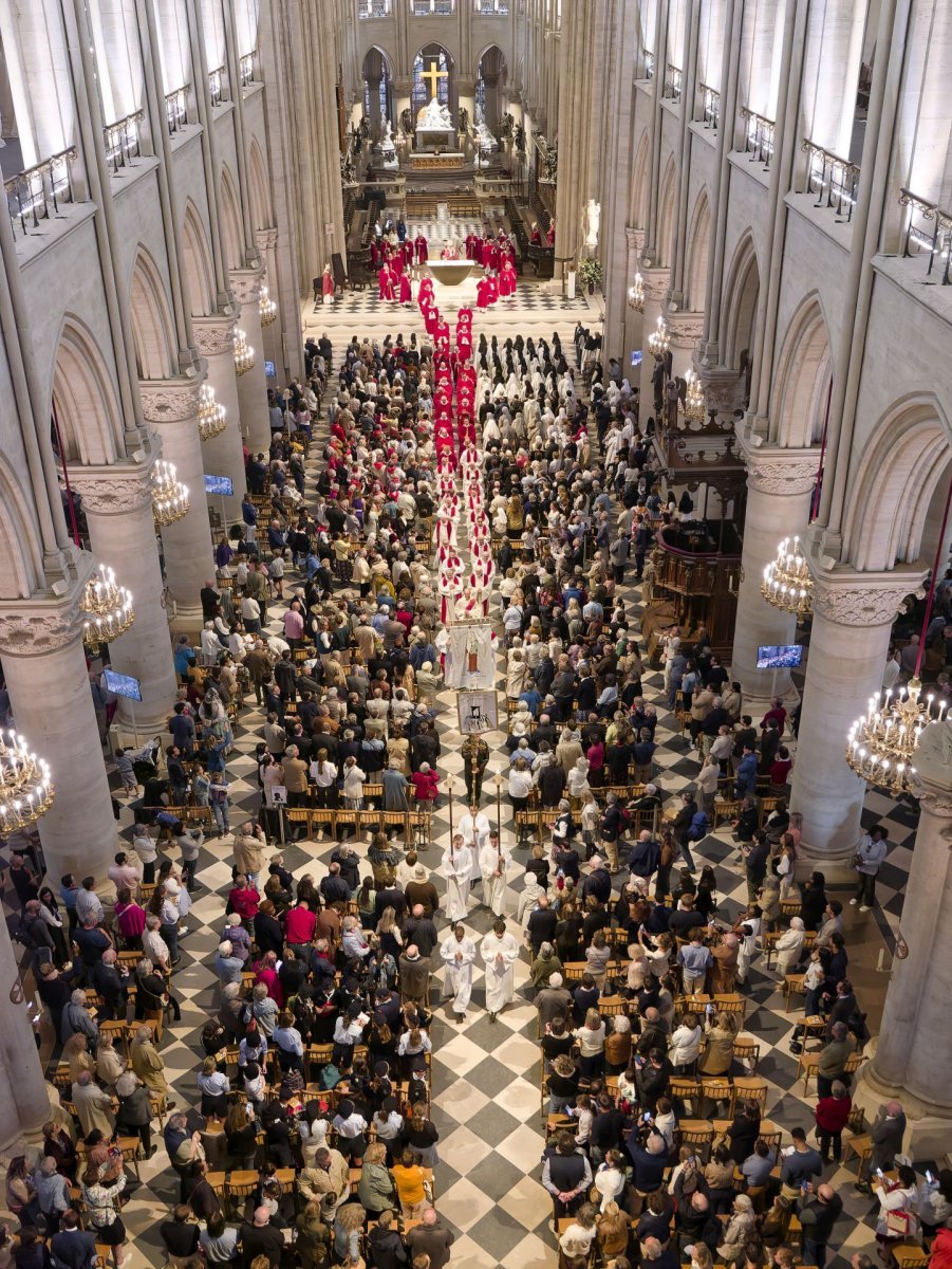 Messe d'action de grâce pour la canonisation des 16 carmélites de Compiègne. © Yannick Boschat / Diocèse de Paris.