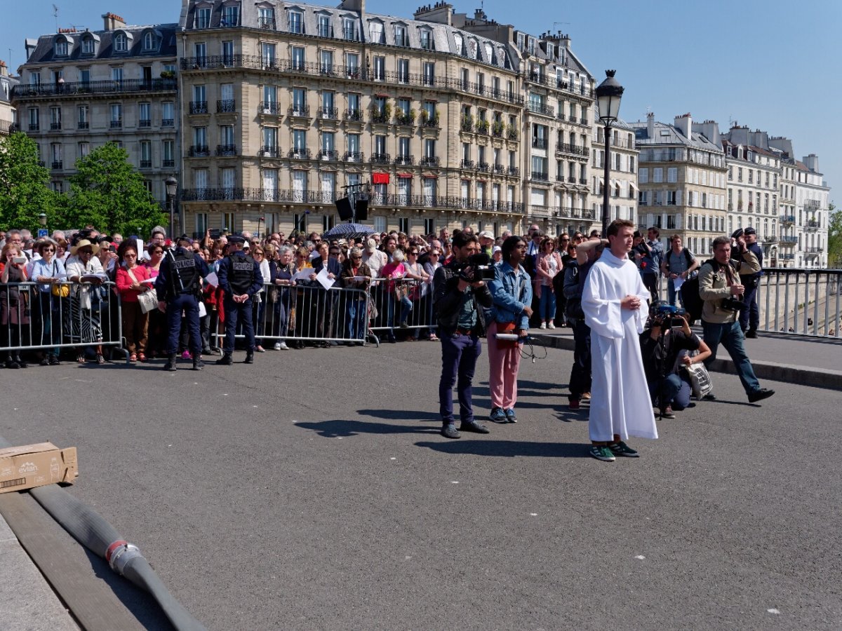 Chemin de croix de Notre-Dame de Paris. © Yannick Boschat / Diocèse de Paris.