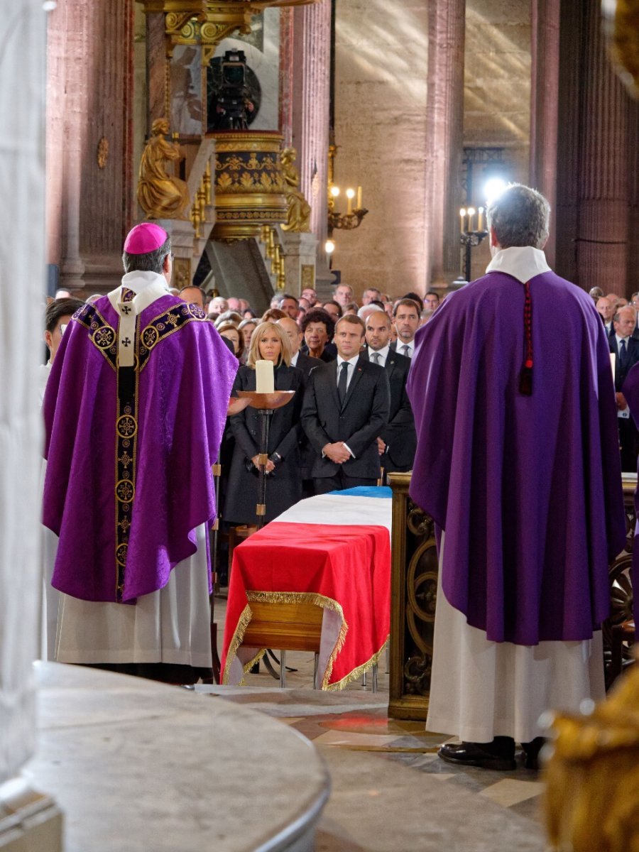 Accueil par Mgr Michel Aupetit, archevêque de Paris. © Yannick Boschat / Diocèse de Paris.