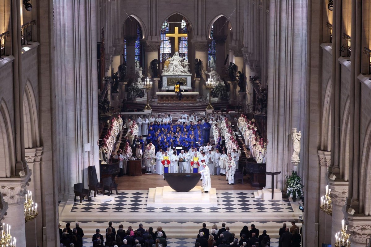 Messe de consécration de l'autel de Notre-Dame de Paris. © Pascal Le Segretain\Getty Images.