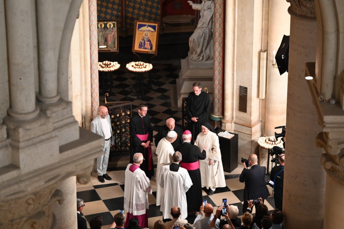 Prière des vêpres à Notre-Dame de Paris avec le Pape Léon XIV. © Marie-Christine Bertin / Diocèse de Paris.