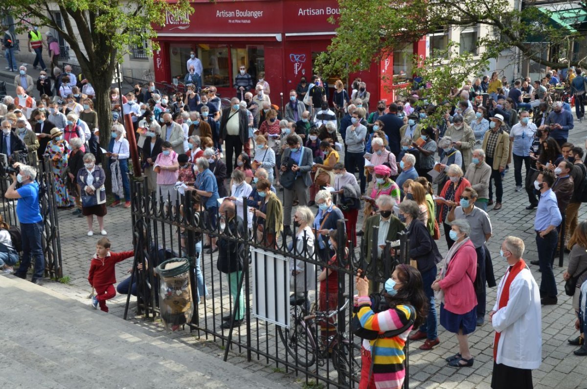 Marche des martyrs. © Michel Pourny / Diocèse de Paris.