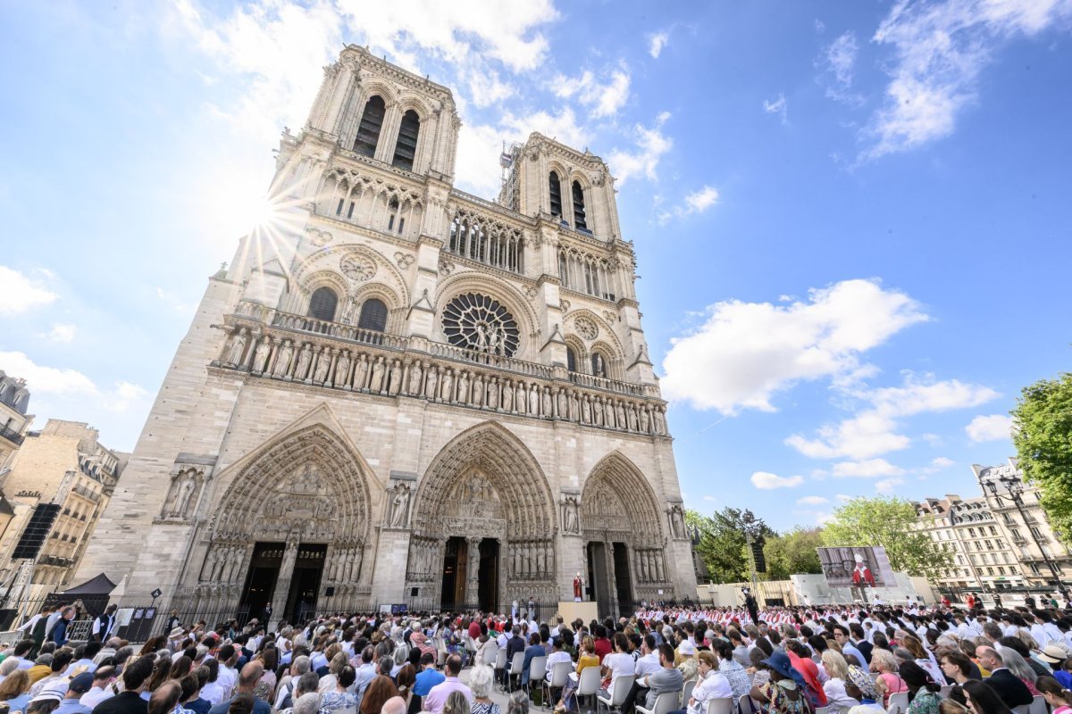 Ordinations sacerdotales 2025. © Jean-Baptiste Delerue / Diocèse de Paris.