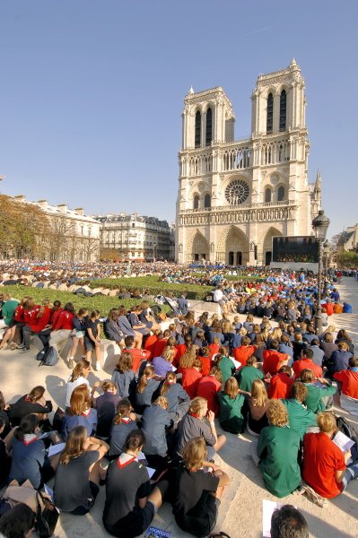 Messe du centenaire du scoutisme - 7 octobre 2007. © Esprit-photos.