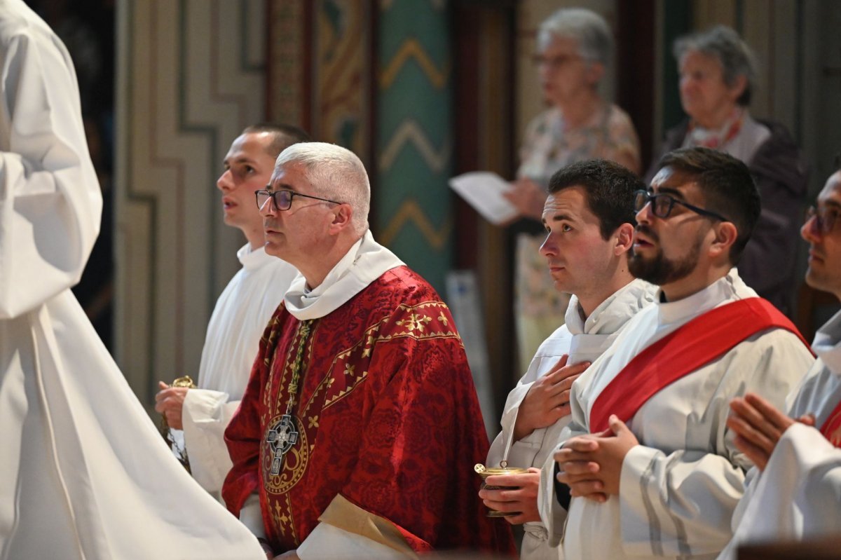 Messe et veillée de prière pour les vocations 2024. © Marie-Christine Bertin / Diocèse de Paris.