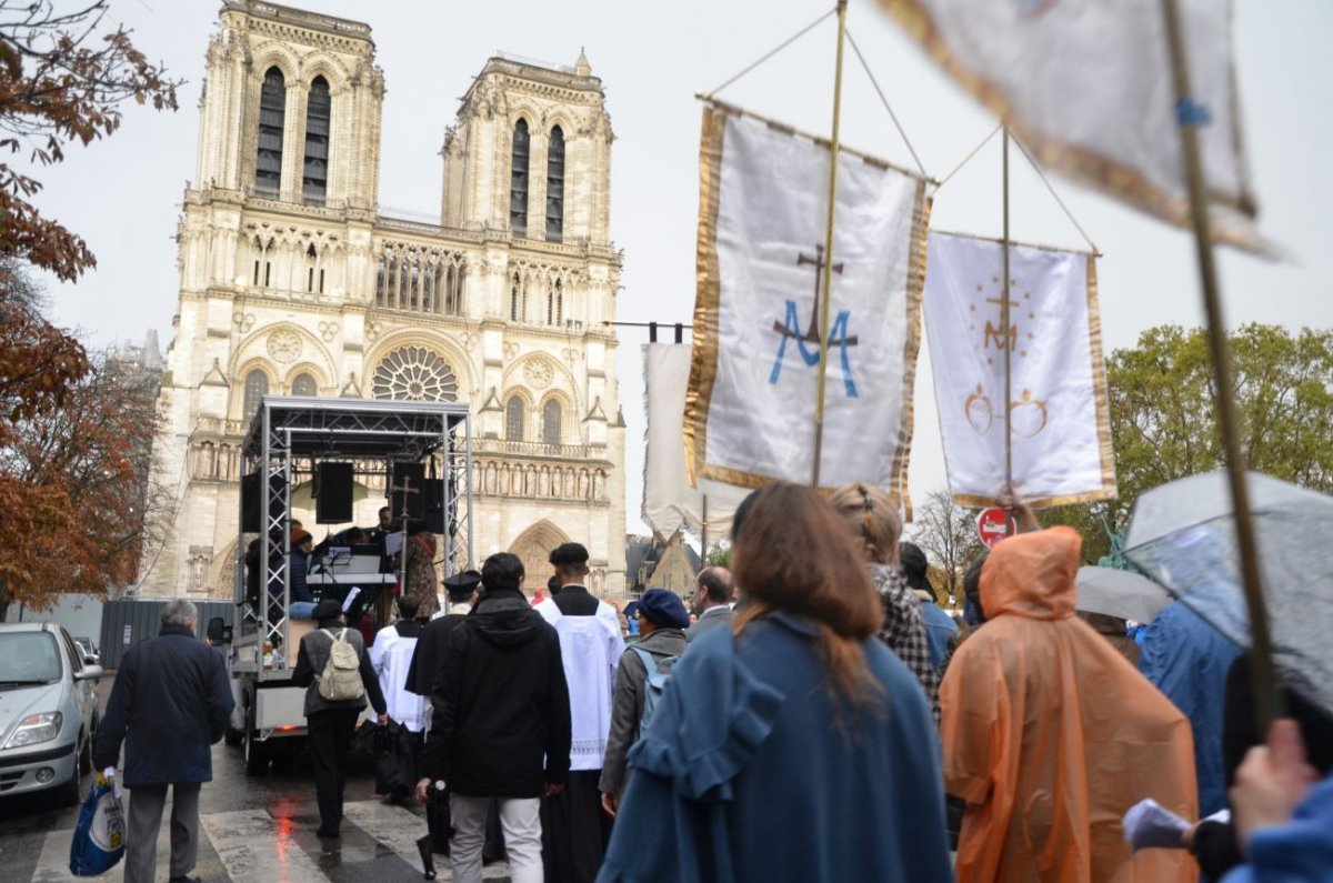 Procession de la Toussaint 2021. © Michel Pourny.