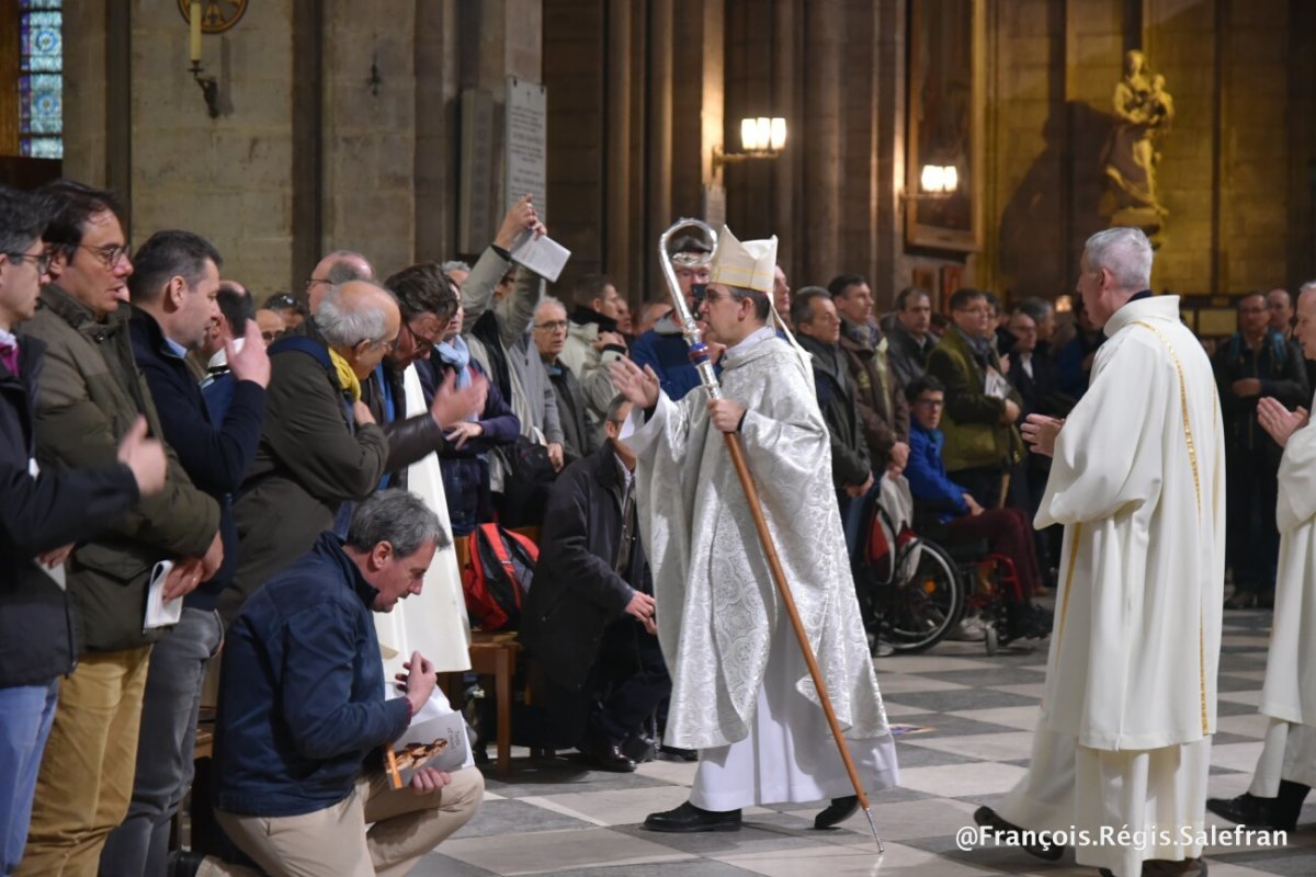 “Marche de Saint-Joseph”, à Notre-Dame de Paris. 