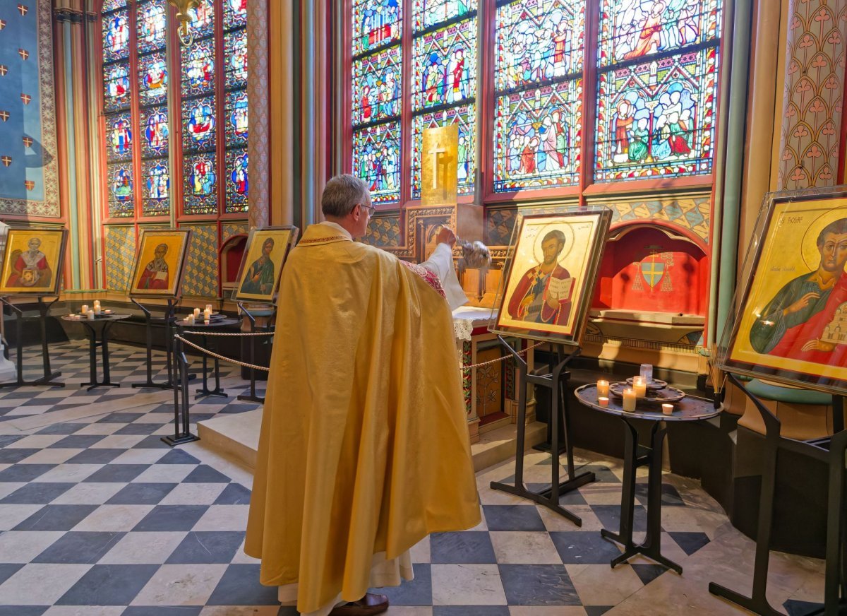 Bénédiction de la chapelle dédiée aux chrétiens d'orient à Notre-Dame (…). © Yannick Boschat / Diocèse de Paris.