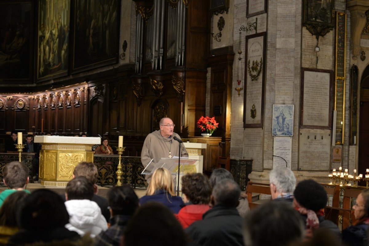 Conférence du père Nicolas Buttet à Notre-Dame des Victoires. © Marie-Christine Bertin / Diocèse de Paris.