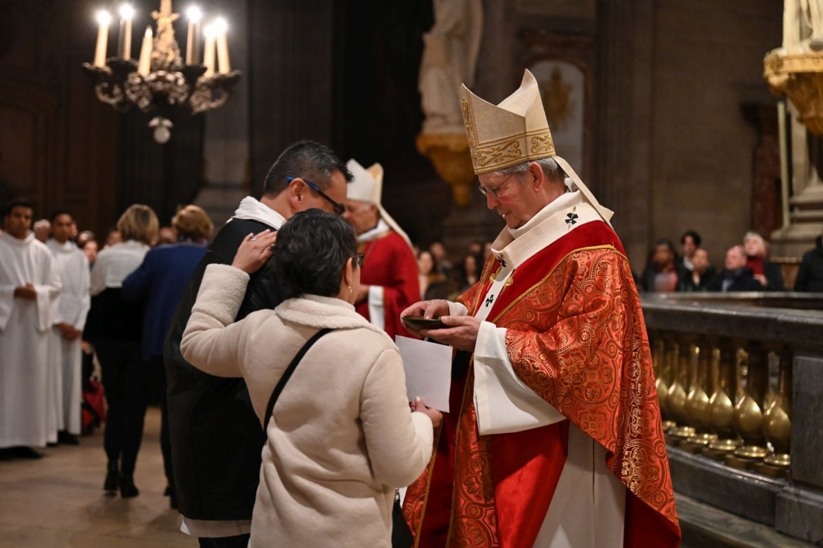 Confirmation des adultes de décembre 2023. © Marie-Christine Bertin / Diocèse de Paris.