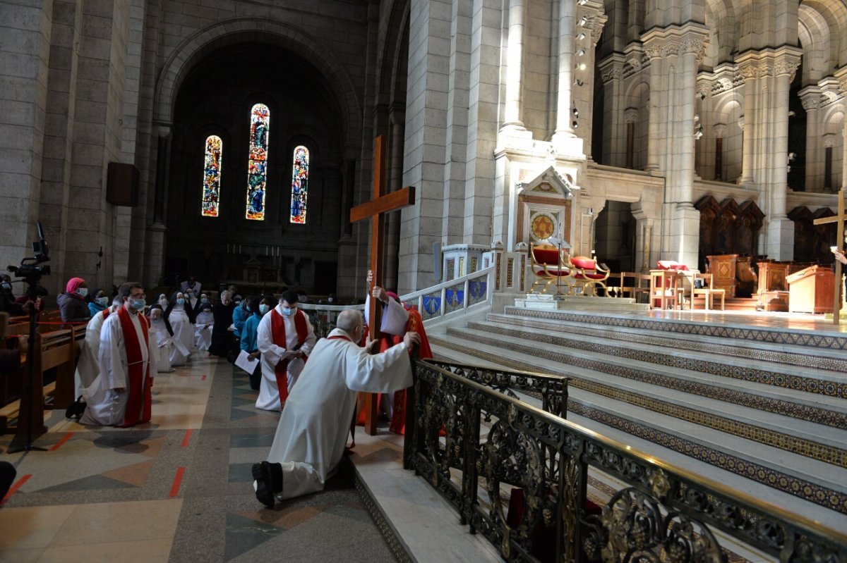 Chemin de croix au Sacré-Cœur de Montmartre 2021. © Marie-Christine Bertin / Diocèse de Paris.