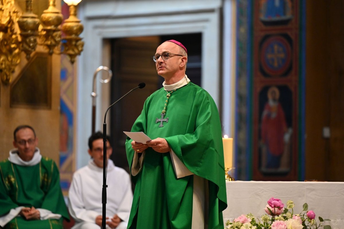 Messe d'action de grâce pour le ministère de Mgr Thibault Verny à Paris. © Marie-Christine Bertin / Diocèse de Paris.