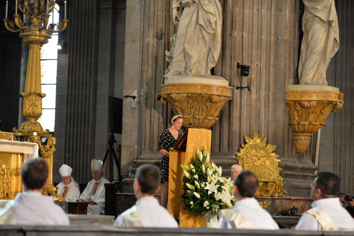Ordination sacerdotale 2022 : lecture. © Marie-Christine Bertin / Diocèse de Paris.