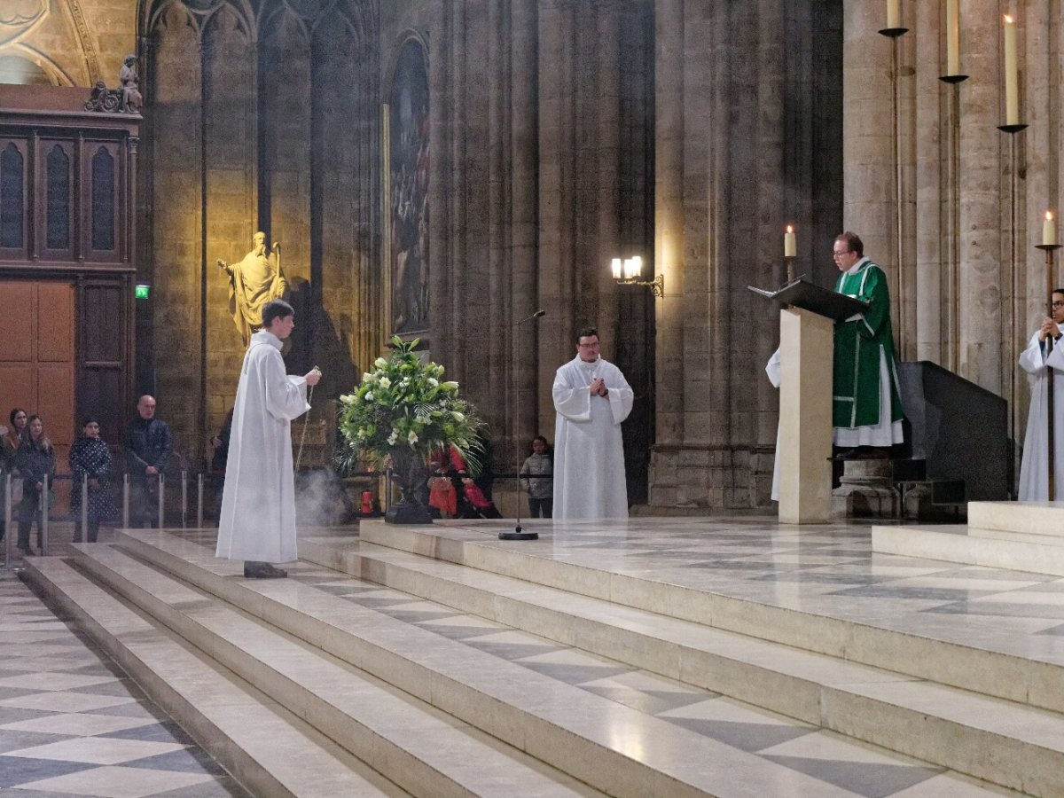 Messe pour le centenaire de la fin de la Première Guerre mondiale. © Yannick Boschat / Diocèse de Paris.