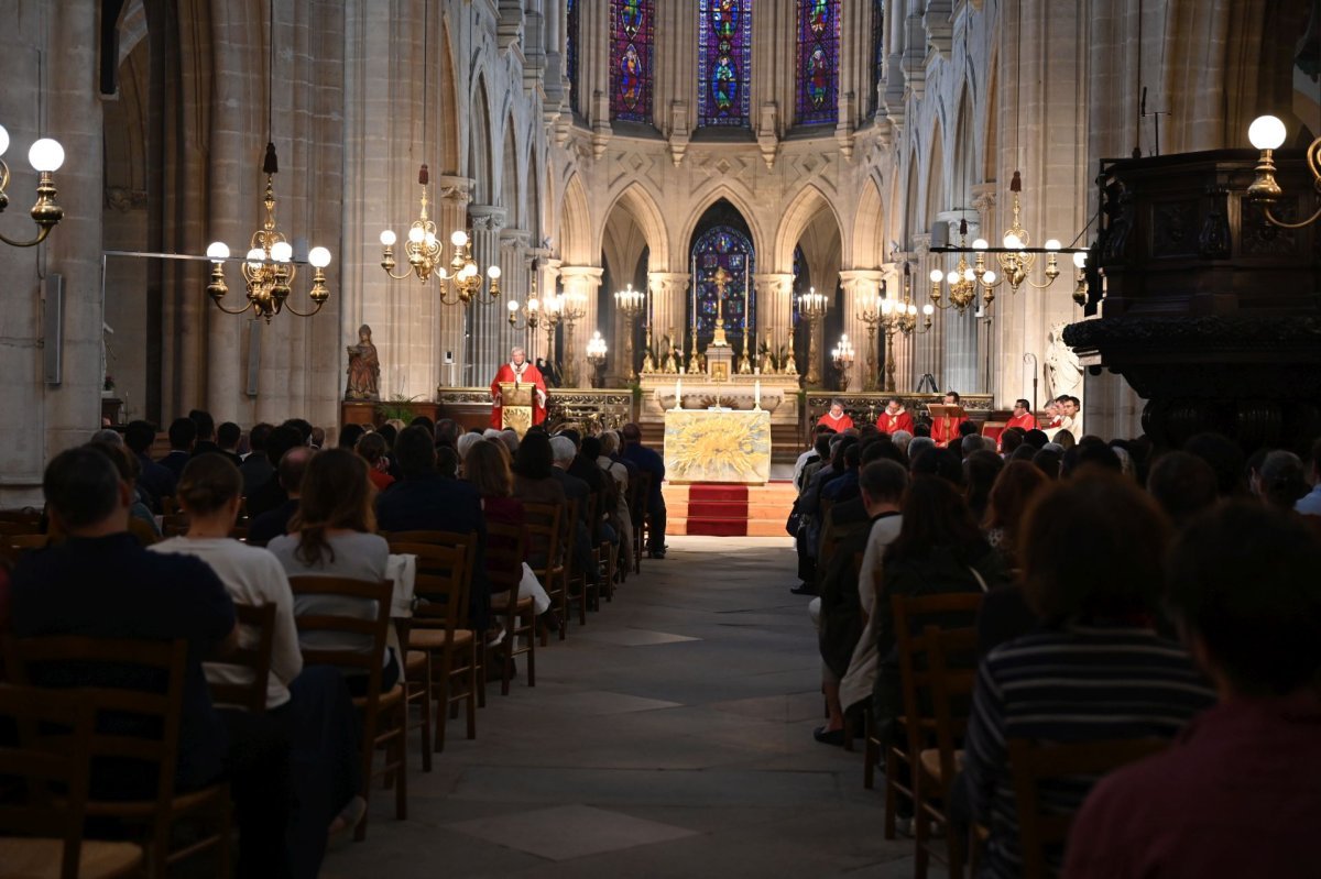 Messe de rentrée du Séminaire avec rite d'admission des candidats au (…). © Marie-Christine Bertin / Diocèse de Paris.