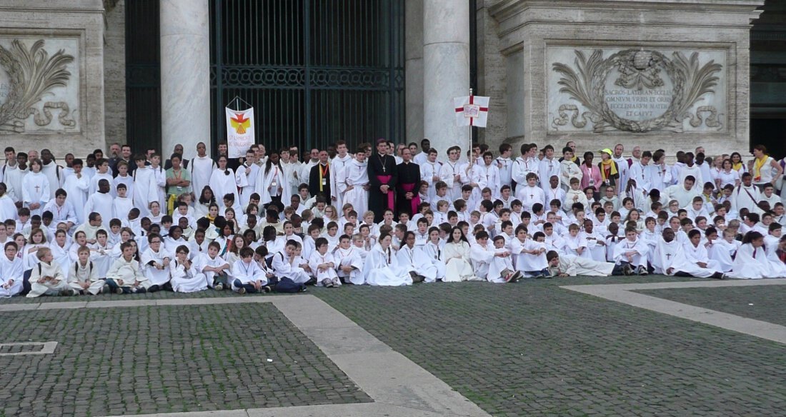 Pèlerinage diocésain des Servants d'Autel et des Servantes d'Assemblée. © P. Denis Metzinger / Diocèse de Paris.