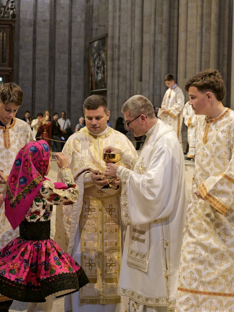 Divine Liturgie pour le bienheureux Cardinal Iuliu Hossu. © Yannick Boschat / Diocèse de Paris.
