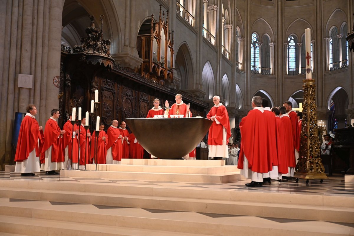 Rencontre des séminaristes d'Île-de-France 2025. Célébration de la messe. © Marie-Christine Bertin / Diocèse de Paris.
