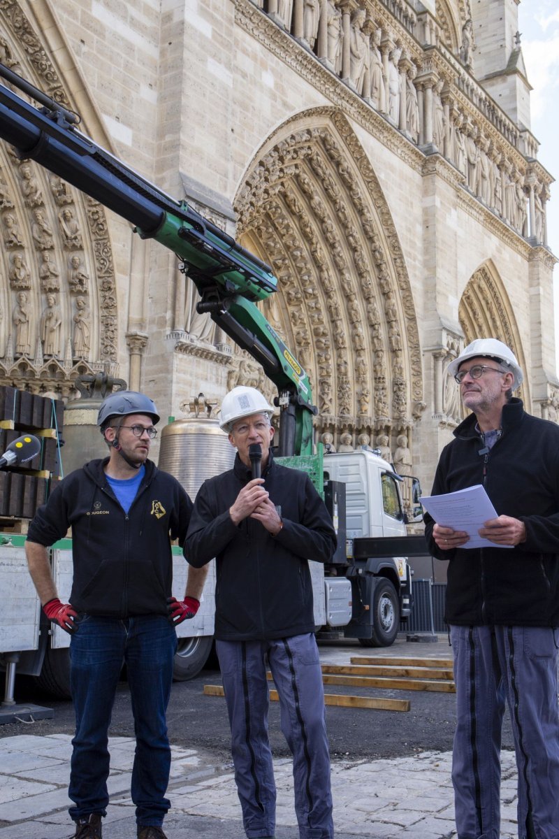 Bénédiction des cloches de retour à Notre-Dame de Paris. © David Bordes / Rebâtir Notre-Dame de Paris.