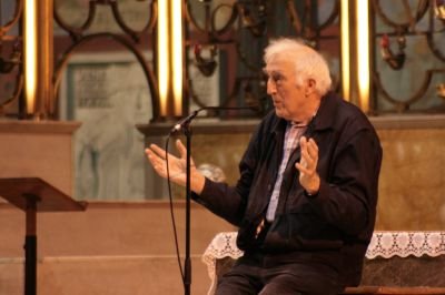 Témoignage de Jean Vanier (St Esprit). 