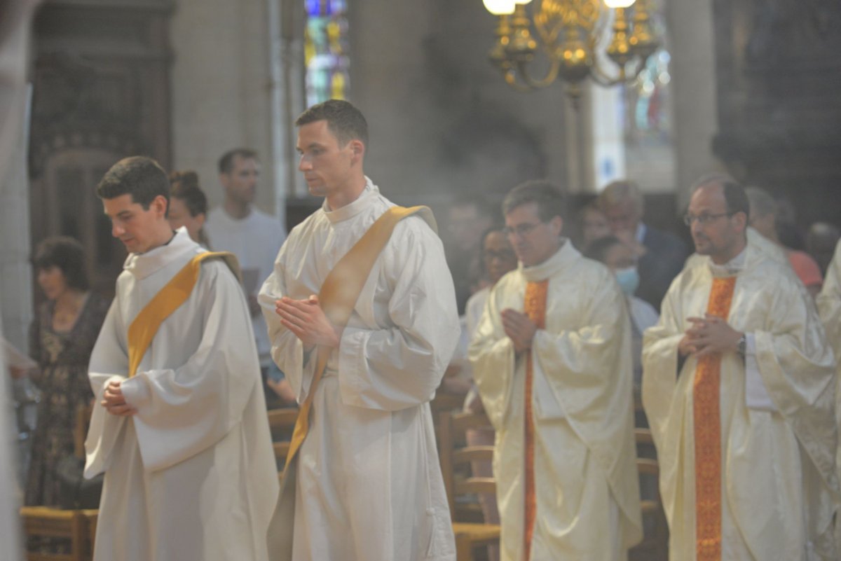 Veillée de prière pour les vocations 2023. © Yannick Boschat / Diocèse de Paris.