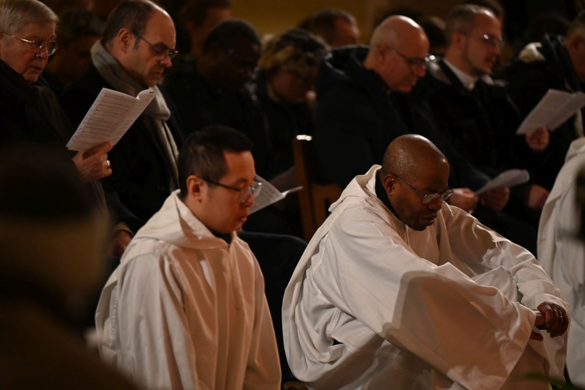 Prière du soir au Temple de Pentemont. © Marie-Christine Bertin / Diocèse de Paris.