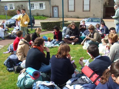 Pèlerinage des étudiants à Chartres 2007. © D. R..