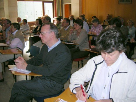 A l'écoute du conférencier. 