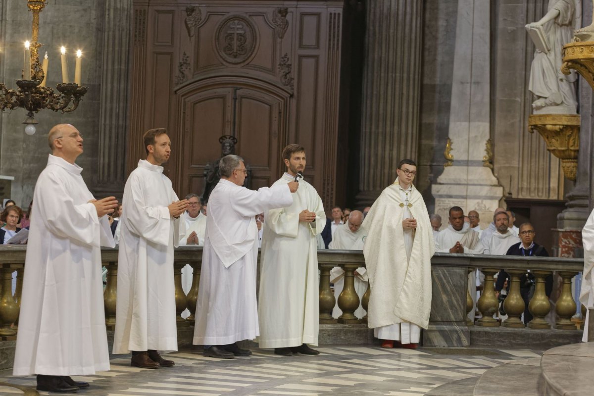 Ordinations des diacres permanents 2023. © Yannick Boschat / Diocèse de Paris.