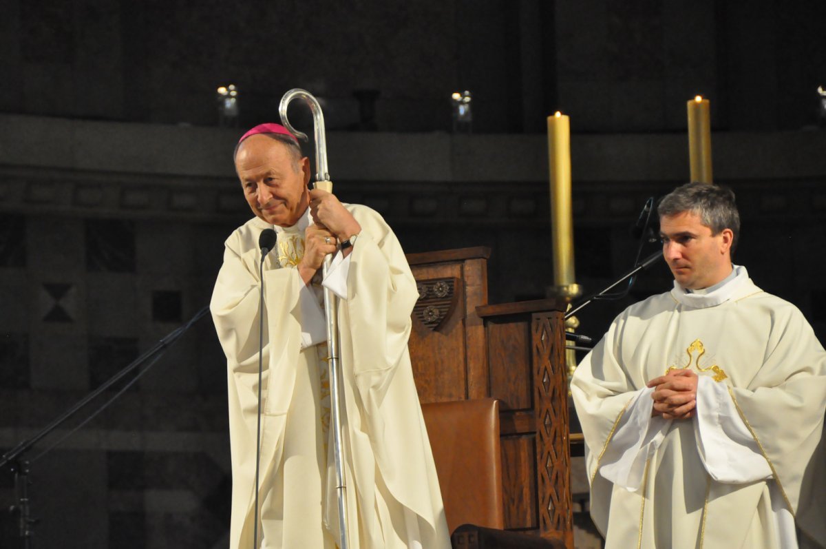 Pélerinage de Lisieux pour les 6e-5e - Mgr Michel Dubost, évêque d'Evry. © Diocèse d'Evry.