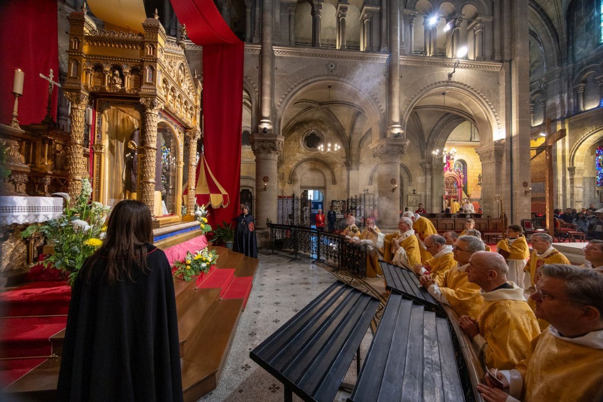 Pèlerinage de la vie consacrée à Argenteuil. © Charles-Édouard Baudouin / Basilique Saint-Denys d'Argenteuil - (…).