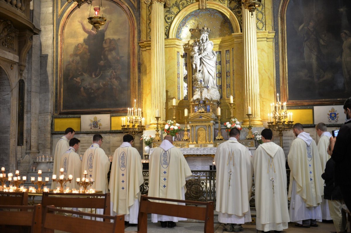 Messe des nouveaux prêtres à Notre-Dame des Victoires. © Marie-Christine Bertin / Diocèse de Paris.