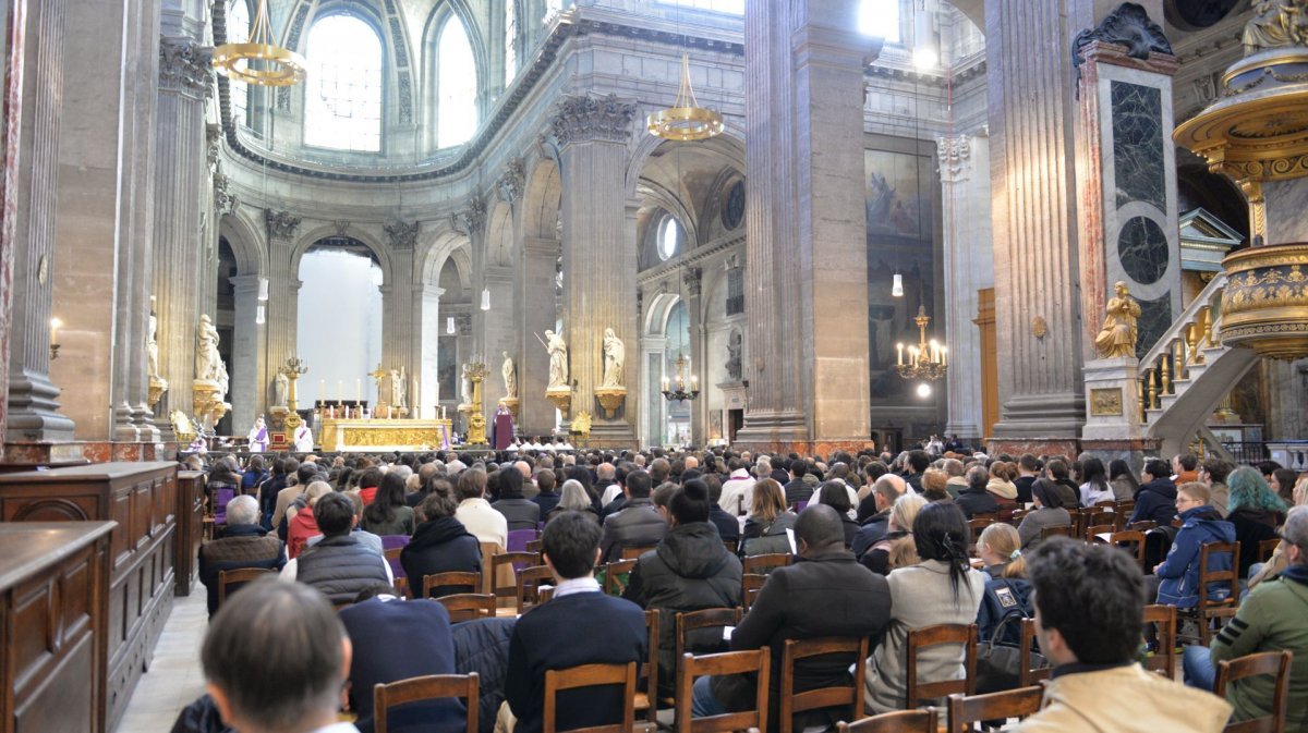 Appel décisif des catéchumènes 2023 - célébration du matin. © Marie-Christine Bertin / Diocèse de Paris.