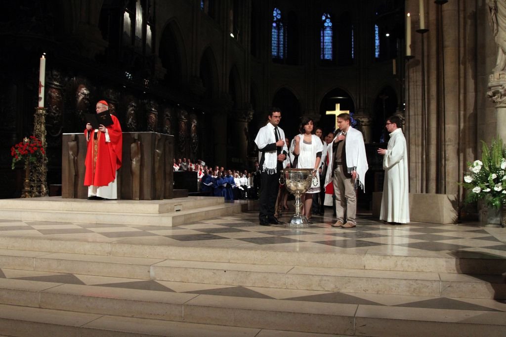 Confirmations d'adultes à Notre-Dame de Paris. Photo Yannick Boschat 