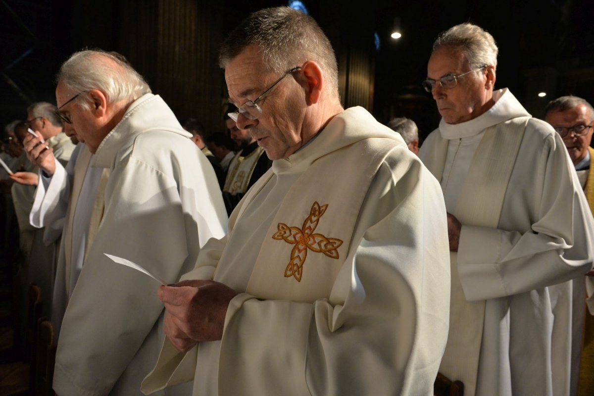 Messe chrismale 2022. Prière pour les vocations. © Marie-Christine Bertin / Diocèse de Paris.