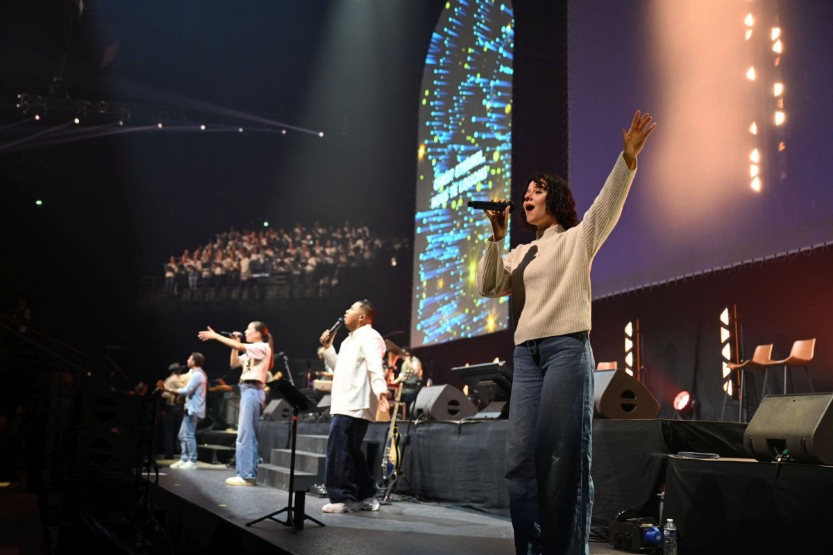 Veillée à l'Accor Arena de Bercy. © Marie-Christine Bertin / Diocèse de Paris.