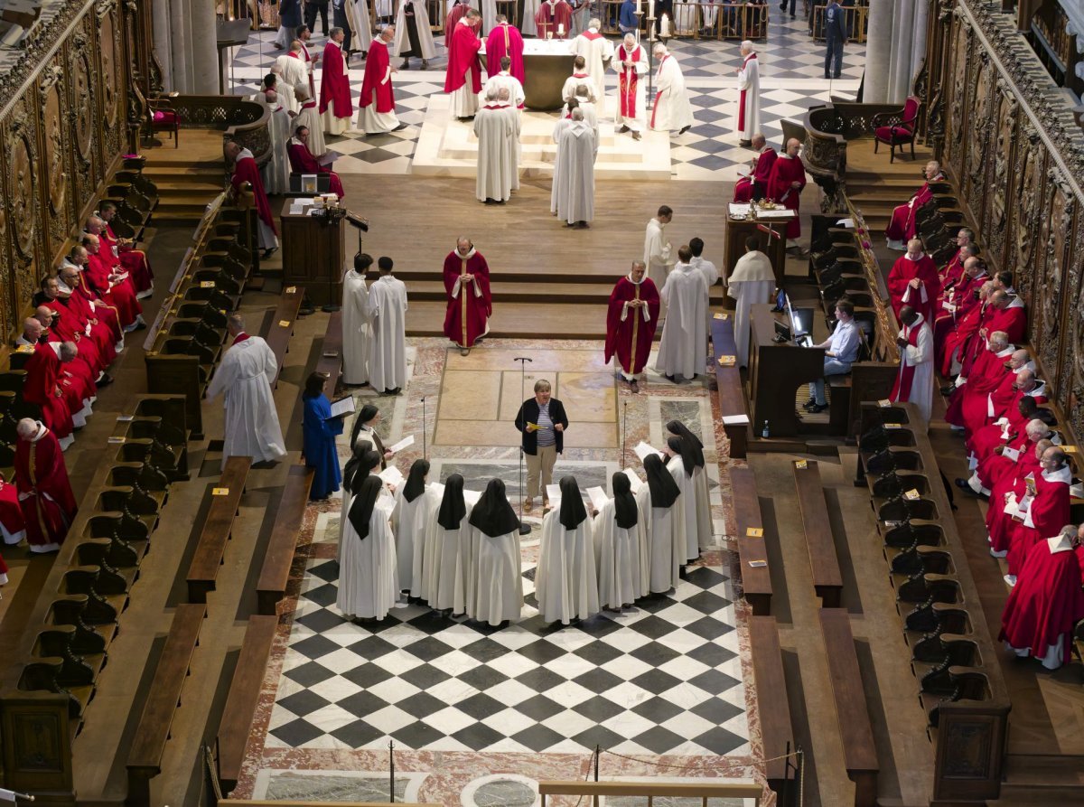 Messe d'action de grâce pour la canonisation des 16 carmélites de Compiègne. © Yannick Boschat / Diocèse de Paris.