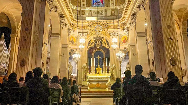 La jeunesse parisienne répond à l’appel de Taizé