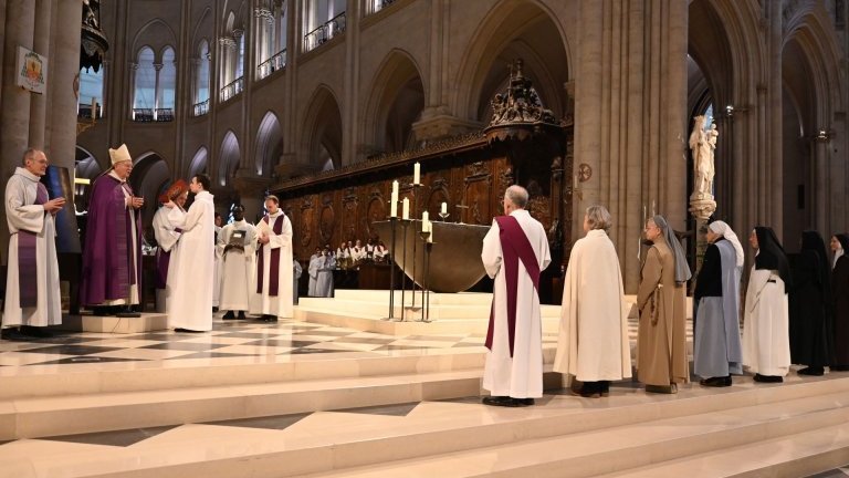 Appel décisif et inscription du nom des catéchumènes 2026 - Célébration de (…). (c) Marie-Christine Bertin / Diocèse de Paris.