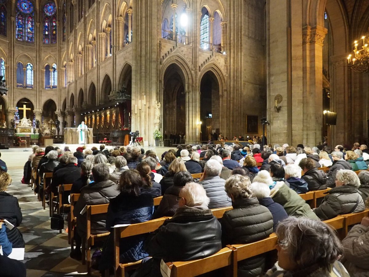 Conférence de Mgr Patrick Chauvet, recteur de Notre-Dame de Paris. © Bernard Apostolides.