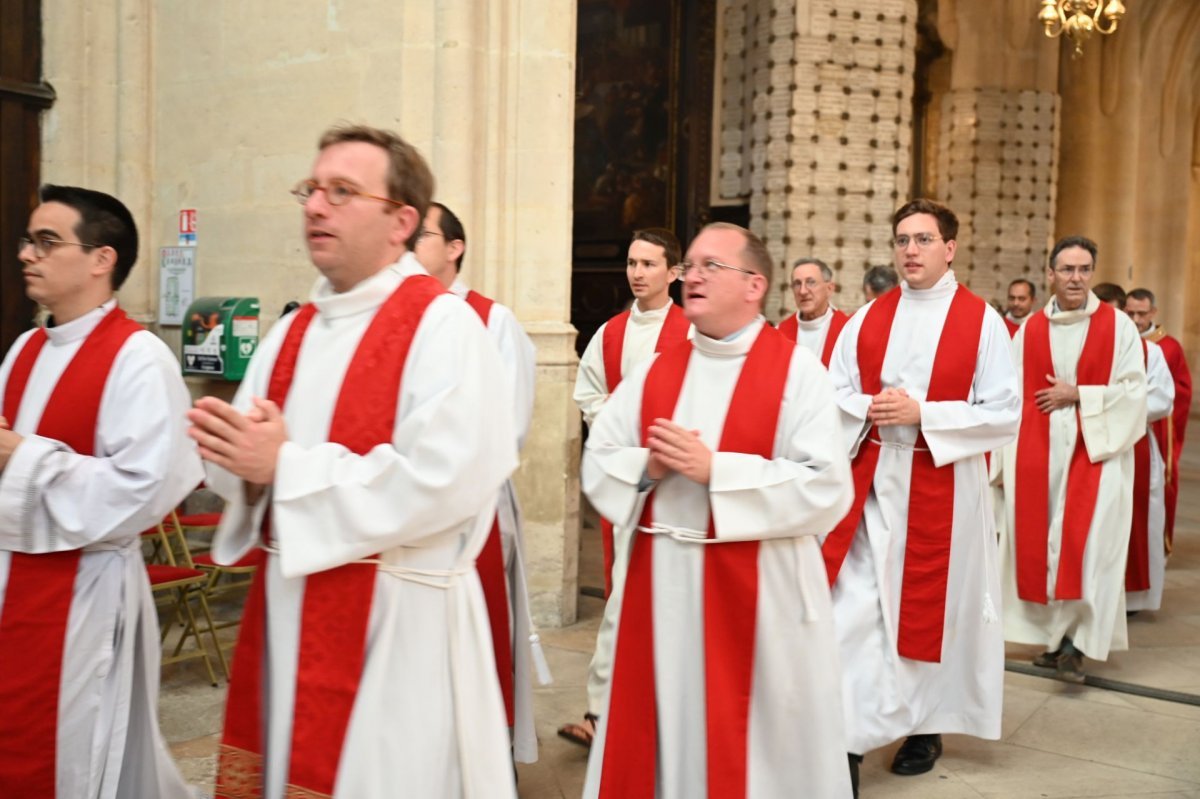 Messe d'action de grâce pour le ministère de Mgr Olivier de Cagny à Paris. © Marie-Christine Bertin / Diocèse de Paris.