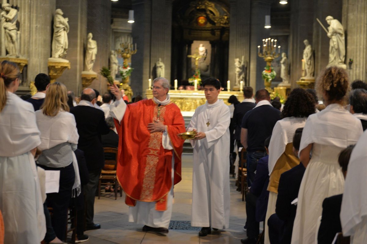 Confirmations d'adultes. © Marie-Christine Bertin / Diocèse de Paris.