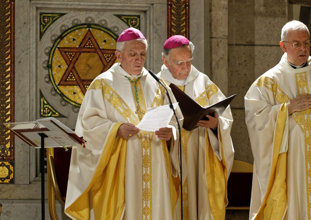 Messe pour la paix en union avec le pape François. 25 mars 2022 © Yannick Boschat / Diocèse de Paris.